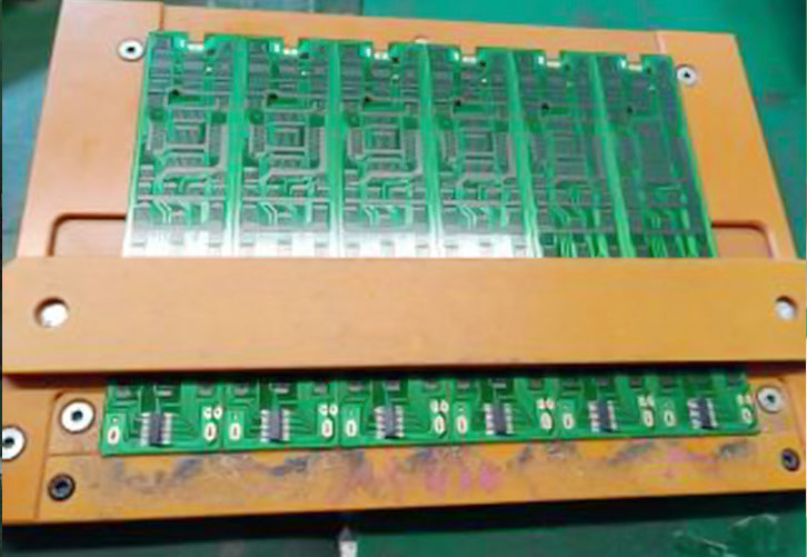 遙控器PCB板五金件自動(dòng)雙頭焊錫機(jī)器人